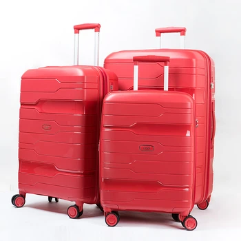 Самый продаваемый набор для перевозки багажа на тележке из трех предметов не только получил восторженные отзывы, но и имеет высокий процент возврата.
